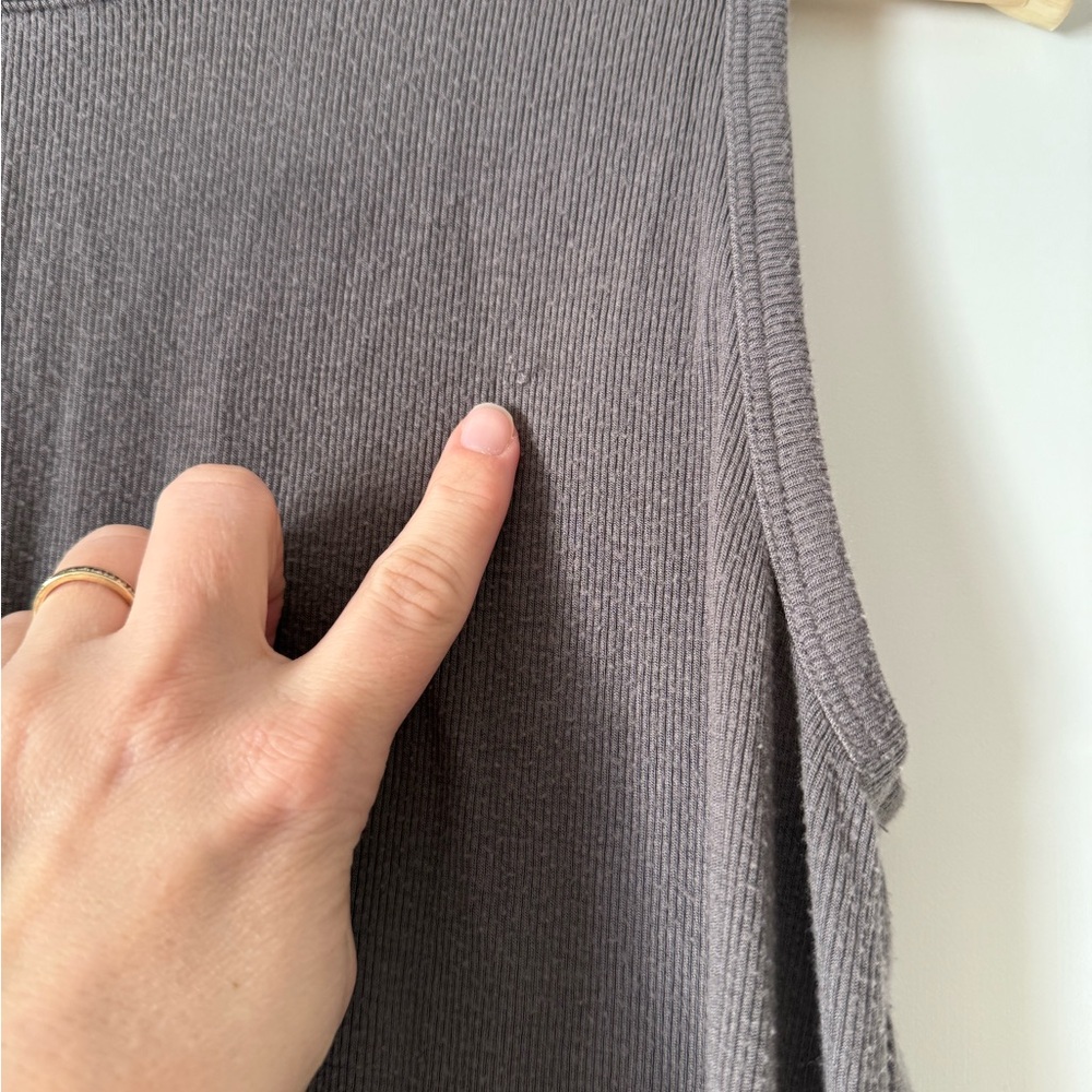 Athleta Ribbed Gray Top - Picture 3 of 7